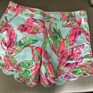 Buttercup short, size 2 Lily Pulitzer